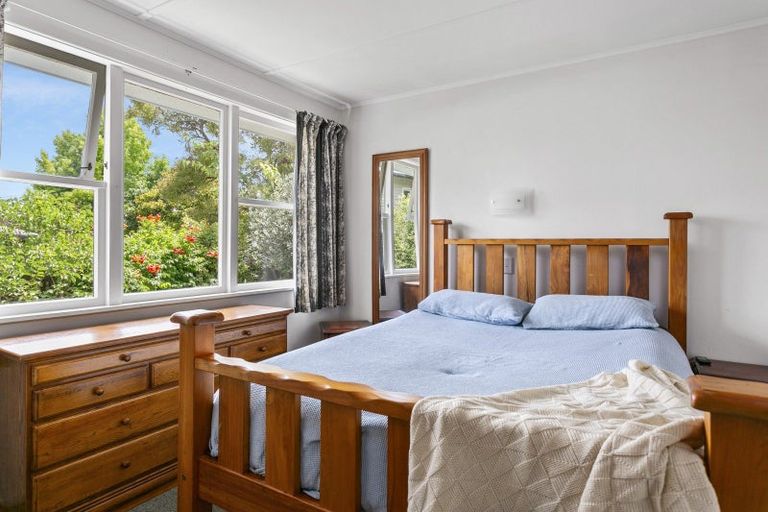 Photo of property in 17 Charles Crescent, Rainbow Point, Taupo, 3330