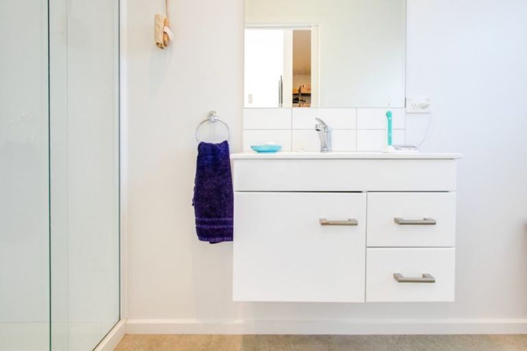 Photo of property in 21 Manganui Place, Te Awa, Napier, 4110