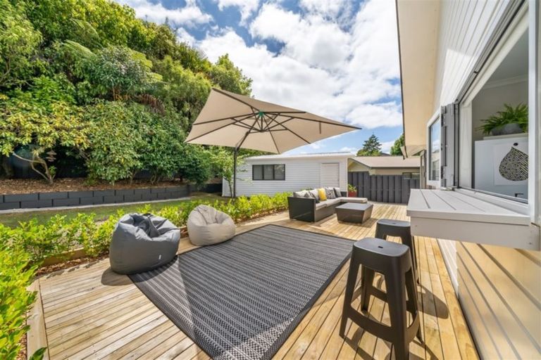 Photo of property in 76 Field Street, Silverstream, Upper Hutt, 5019