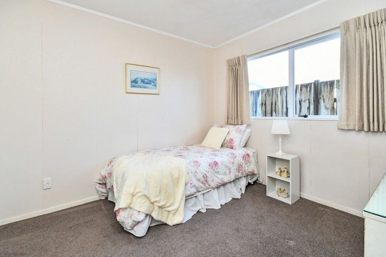 Photo of property in 2/30 Sturdee Road, Manurewa, Auckland, 2102