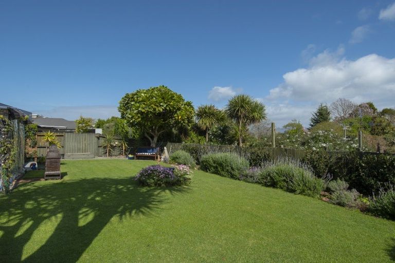 Photo of property in 10 Haden Place, Omokoroa, 3114