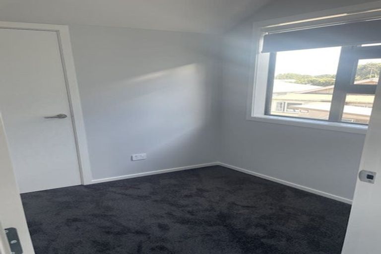 Photo of property in 128d Randwick Road, Moera, Lower Hutt, 5010