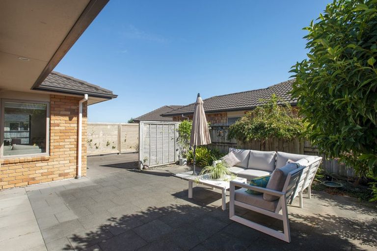Photo of property in 17 Tatahi Cove, Papamoa Beach, Papamoa, 3118