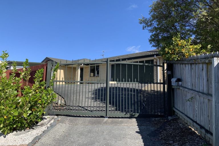 Photo of property in 9 Meharg Place, Fairview Heights, Auckland, 0632