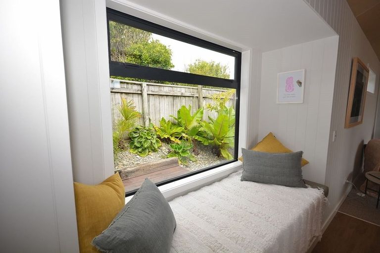 Photo of property in 33 Rauparaha Street, Waikanae Beach, Waikanae, 5036