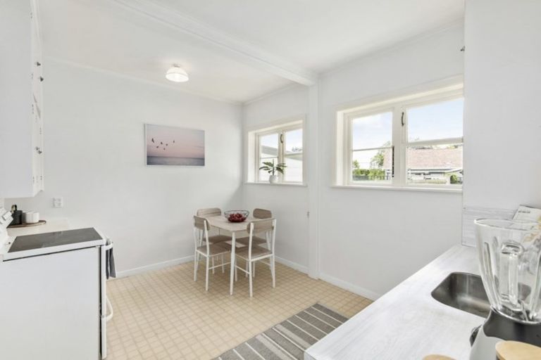 Photo of property in 22 Bell Road, Waiwhetu, Lower Hutt, 5010