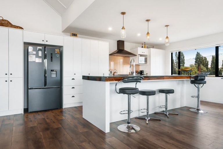 Photo of property in 145 Oliver Road, Bendigo, Cromwell, 9383