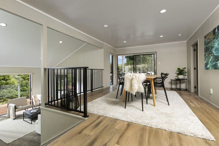 Photo of property in 33 Waipuia Place, Greenhithe, Auckland, 0632