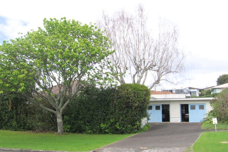 Photo of property in 4 Milton Road, Otumoetai, Tauranga, 3110