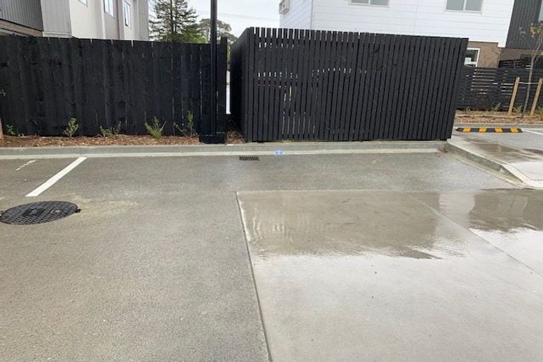 Photo of property in 6 Hoopers Road, Glen Eden, Auckland, 0602