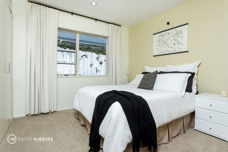 Photo of property in 6 Pelican Lane, Unsworth Heights, Auckland, 0632