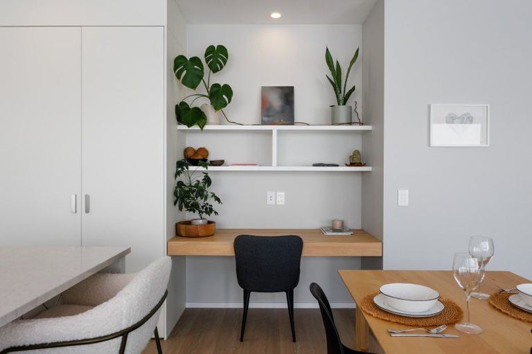 Photo of property in 203/86 Alpha Street, Cambridge, 3434