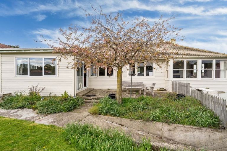 Photo of property in 4 Burgess Street, Green Island, Dunedin, 9018