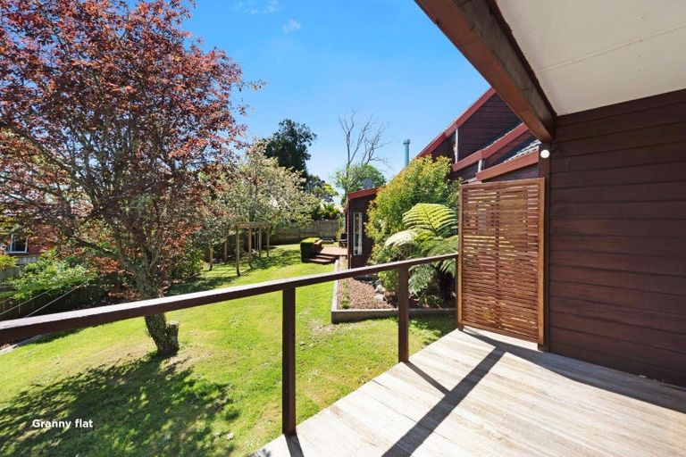 Photo of property in 5 Hira Street, Waikanae, 5036