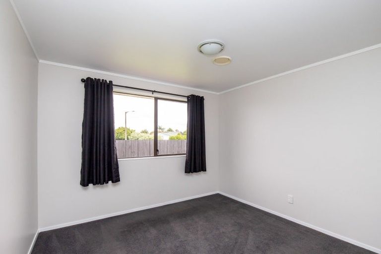 Photo of property in 20 Miller Place, Ngatea, 3503