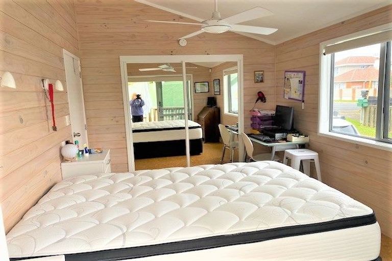 Photo of property in 7 Bardia Street, Belmont, Auckland, 0622