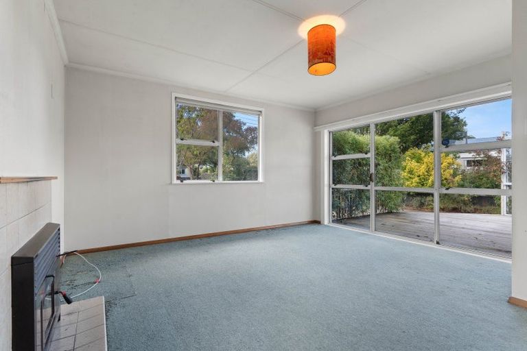 Photo of property in 83 Victoria Street, Carterton, 5713
