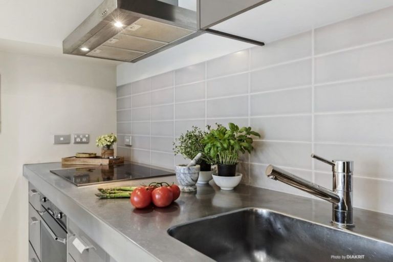 Photo of property in Piermont Apartments, 1i/82 Cable Street, Te Aro, Wellington, 6011