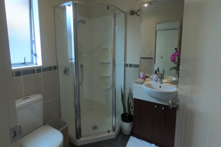 Photo of property in 23 Cambrian Crescent, Flat Bush, Auckland, 2016