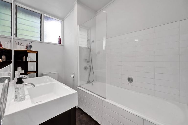 Photo of property in 59 Doralto Road, Frankleigh Park, New Plymouth, 4310