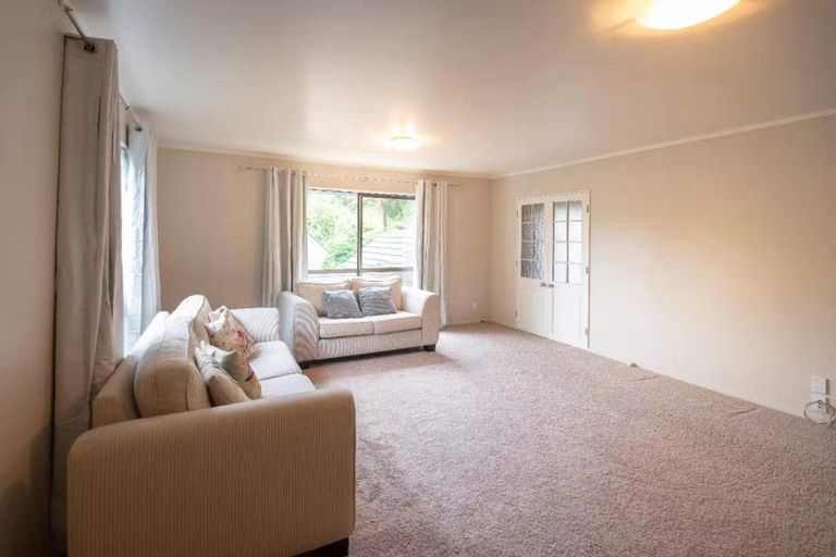 Photo of property in 10 Tio Tio Road, Miramar, Wellington, 6022