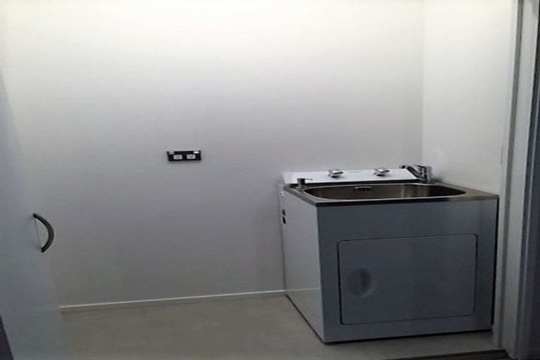 Photo of property in 11 Bellbird Lane, Marshland, Christchurch, 8083