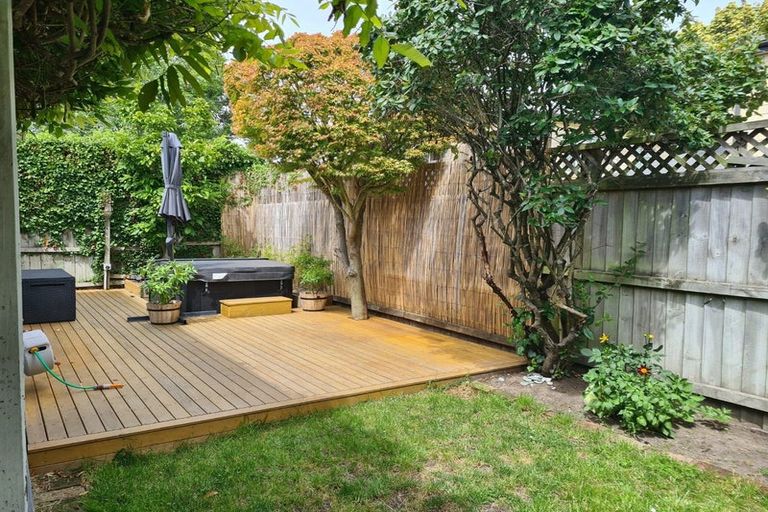 Photo of property in 81 Caledonian Road, St Albans, Christchurch, 8014