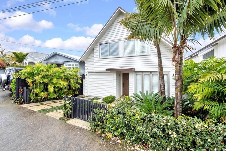 Photo of property in 48 Gladstone Road, Parnell, Auckland, 1052