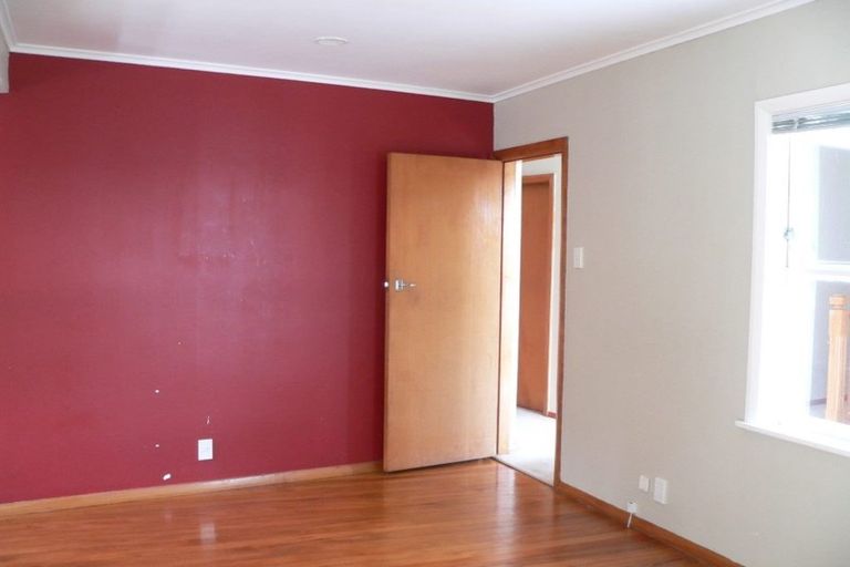 Photo of property in 57 Redwood Avenue, Tawa, Wellington, 5028