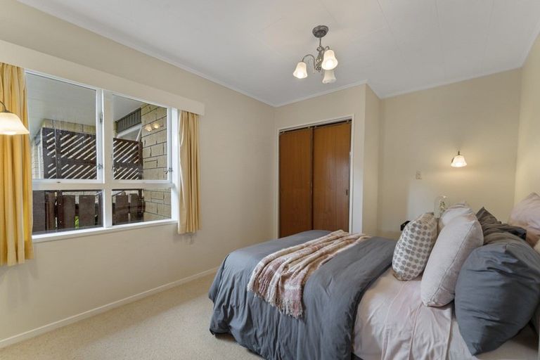 Photo of property in 2 Princeton Road, Raumati Beach, Paraparaumu, 5032