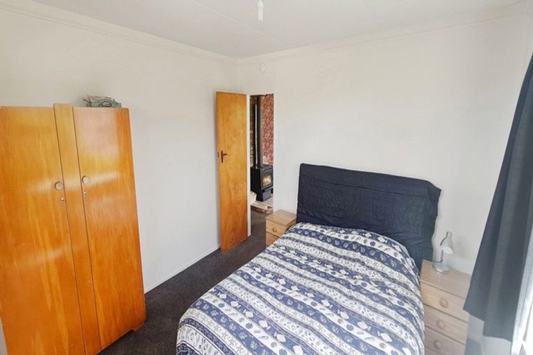 Photo of property in 1959 Parewanui Road, Parewanui, Bulls, 4894