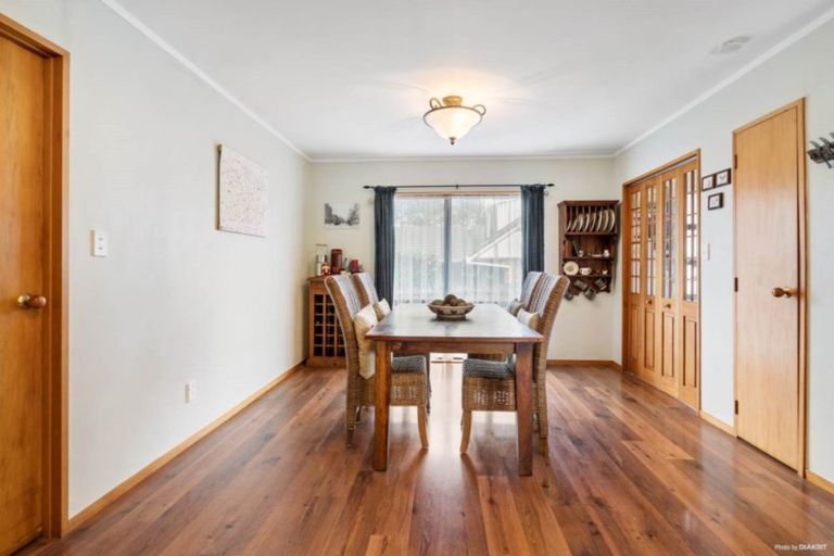 Photo of property in 75 St Annes Crescent, Wattle Downs, Auckland, 2103