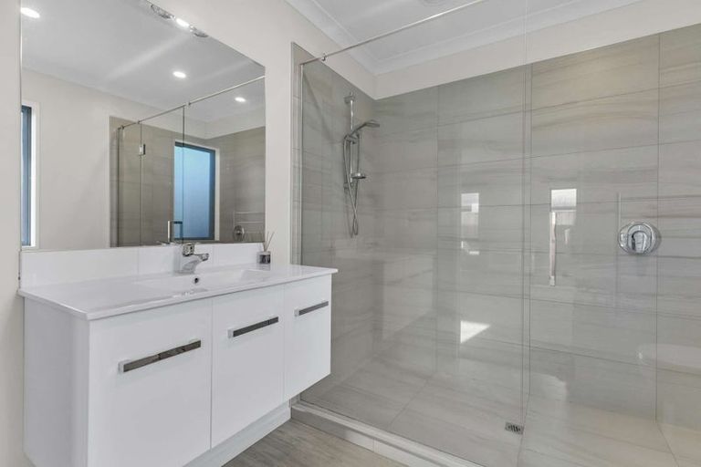 Photo of property in 13 Pakohe Street, Pegasus, 7612