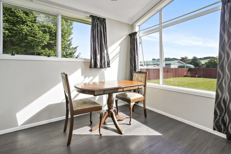 Photo of property in 37 Cross Street, Coalgate, 7673