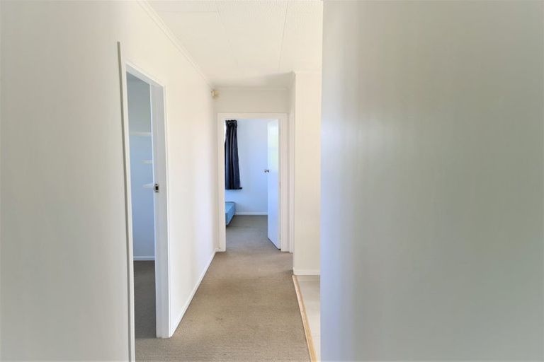 Photo of property in 1 Rogan Street, Mount Roskill, Auckland, 1041