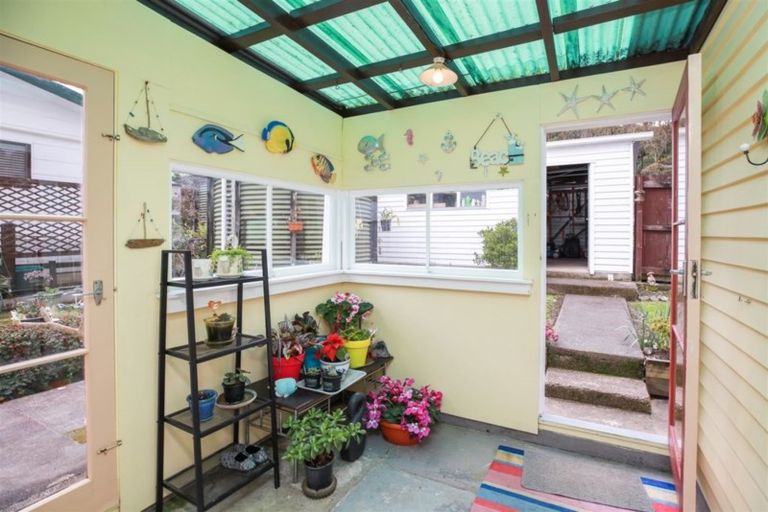 Photo of property in 518 Thames Coast Sh25 Road, Te Puru, Thames, 3575