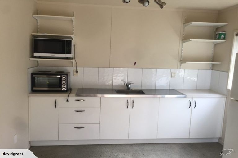 Photo of property in 8 Kerikeri Grove, Kerikeri, 0230