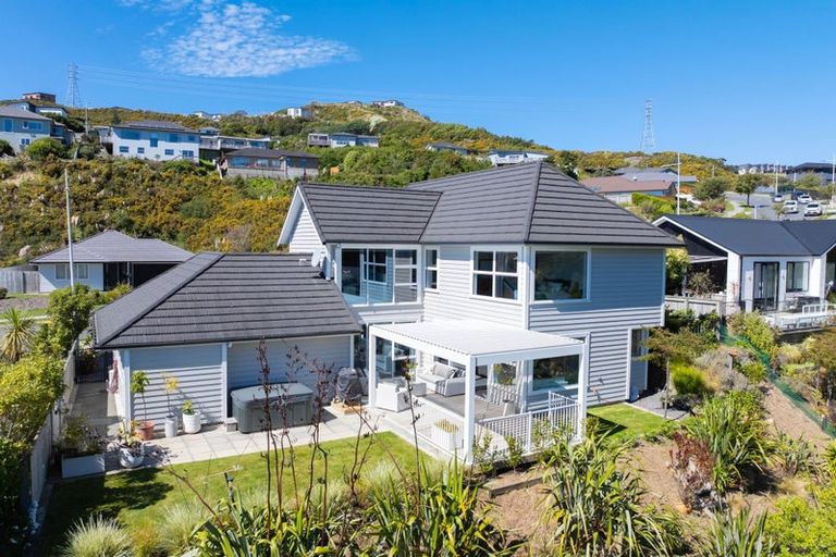 Photo of property in 187 Navigation Drive, Whitby, Porirua, 5024