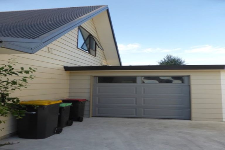 Photo of property in 1/18a Omega Place, Casebrook, Christchurch, 8051
