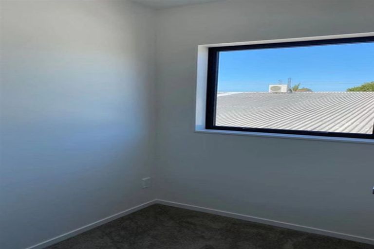 Photo of property in 9/1 Sylvan Crescent, Te Atatu South, Auckland, 0610