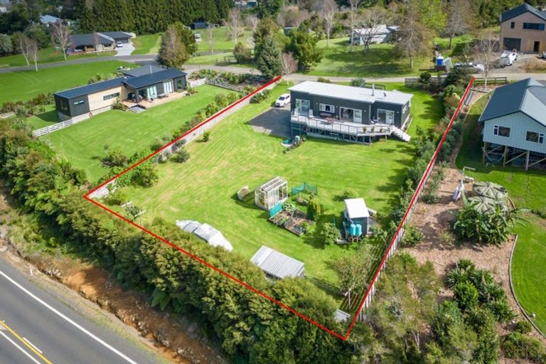 Photo of property in 6 Aldermen Lane, Tairua, 3579