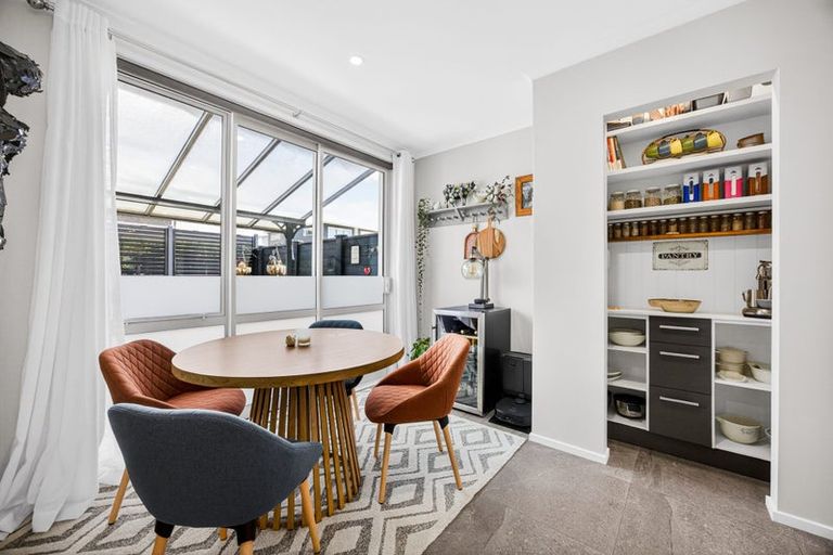 Photo of property in 28 Taitonga Lane, Stanmore Bay, Whangaparaoa, 0932