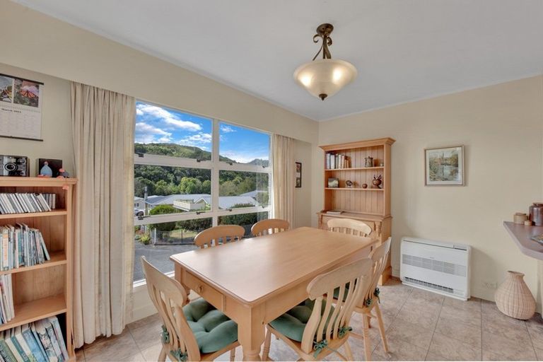 Photo of property in 17a Cawthron Crescent, Annesbrook, Nelson, 7011