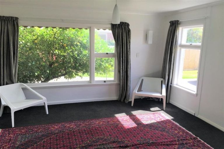 Photo of property in 23 Remuera Avenue, Cashmere, Christchurch, 8022