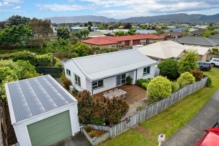 Photo of property in 1 Beachwater Grove, Paraparaumu Beach, Paraparaumu, 5032