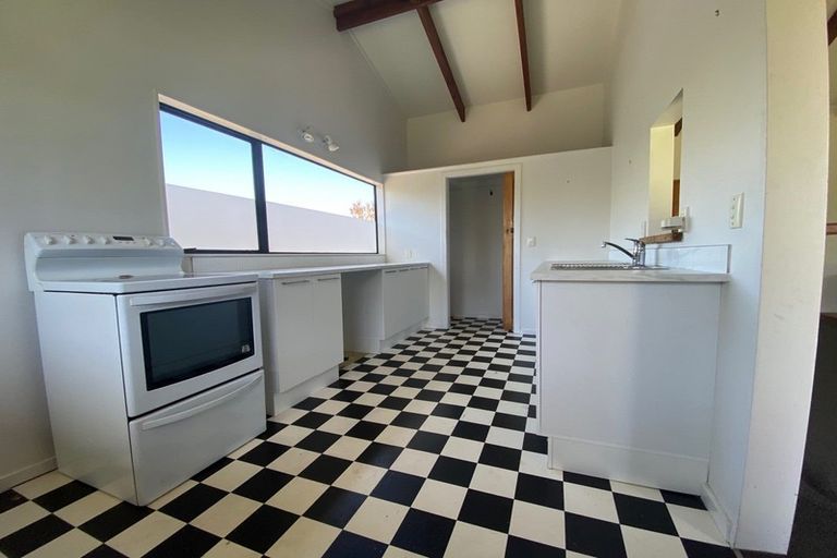 Photo of property in 9 Tobys Way, Waikanae Beach, Waikanae, 5036