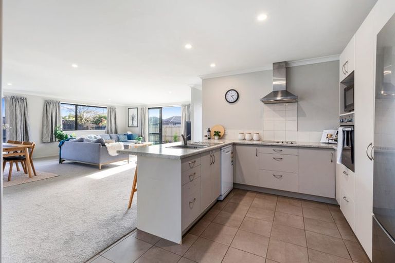 Photo of property in 34 Twin Oak Avenue, Papamoa Beach, Papamoa, 3118