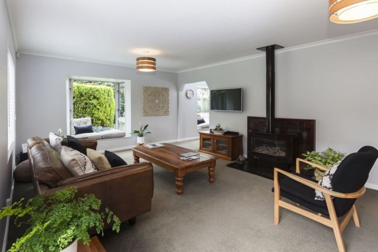 Photo of property in 15 Chepstow Avenue, Fendalton, Christchurch, 8052