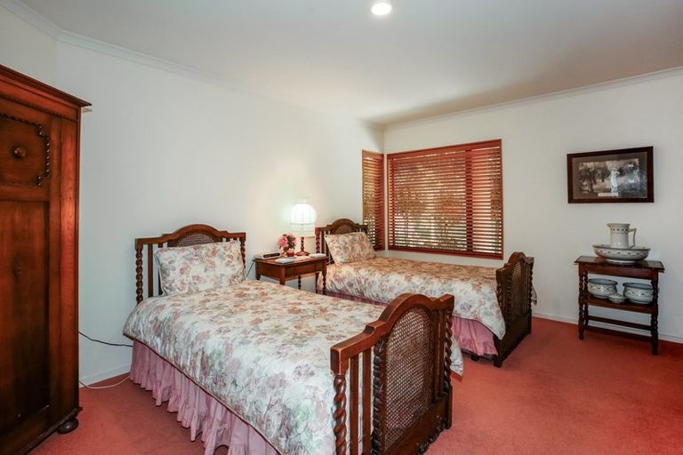 Photo of property in 131 Milton Road, Bluff Hill, Napier, 4110