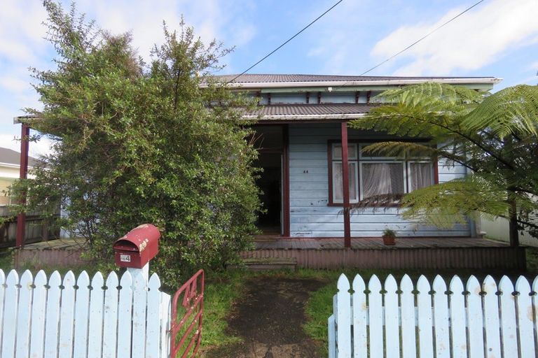 Photo of property in 44 Adderley Street, Westport, 7825
